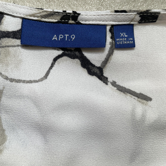 APT 9 Shirt Women XL White Black Floral Ruffle Flared Sleeve‎ Whimsy Fairy Top - Picture 5 of 11